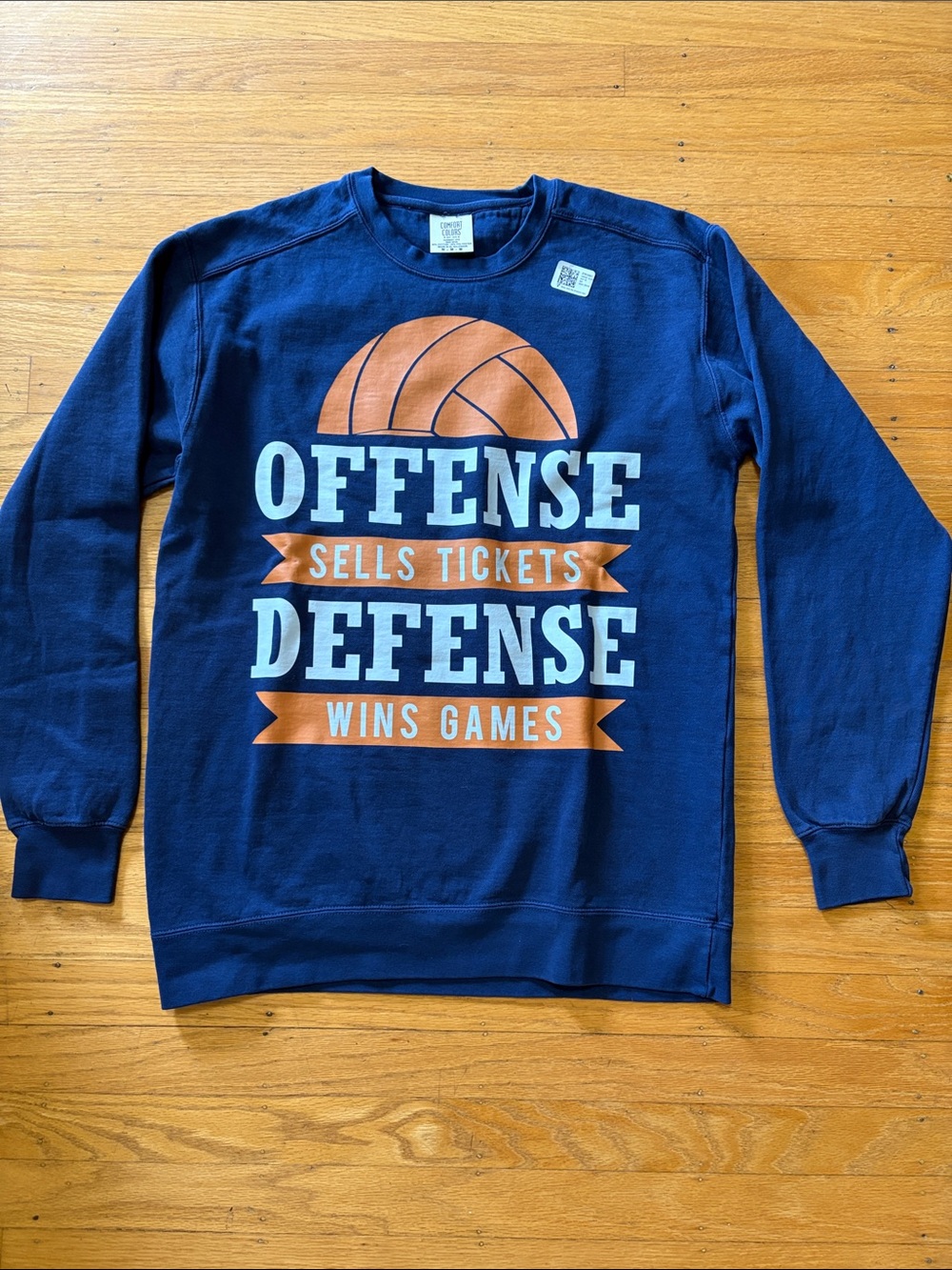 Women’s Volleyball Navy Sweatshirt NWT Medium